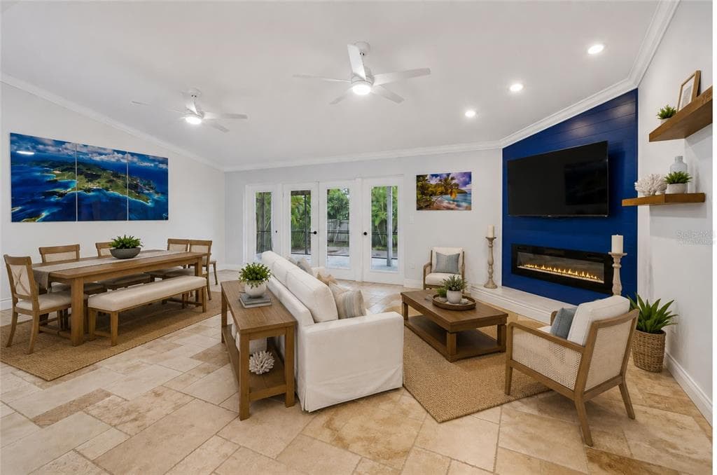 1425 POINSETTIA AVENUE, TARPON SPRINGS, FL 34689