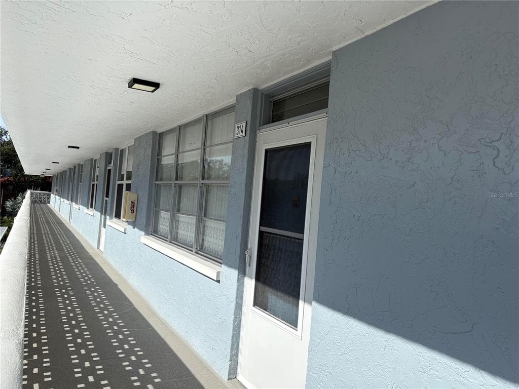 4720 LOCUST STREET NE # 314, ST PETERSBURG, FL 33703 — zdjęcie 3