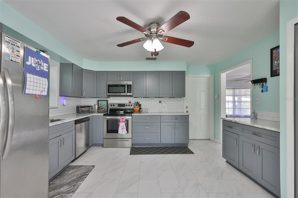 2335 SURREY LANE, CLEARWATER, FL 33763 — zdjęcie 2