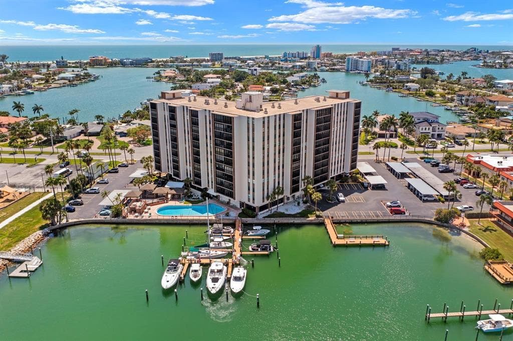 10355 PARADISE BOULEVARD # 512, TREASURE ISLAND, FL 33706