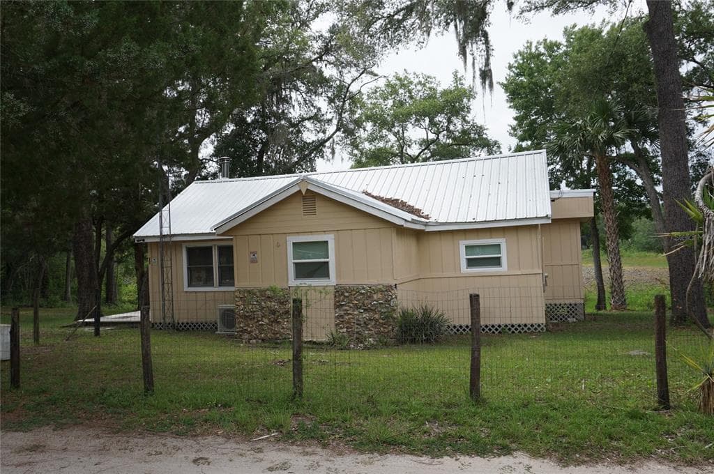 5470 NE 165TH TERRACE ROAD, SILVER SPRINGS, FL 34488 — zdjęcie 4