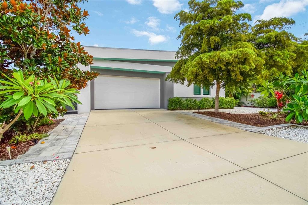 2373 PROSPECT STREET, SARASOTA, FL 34239