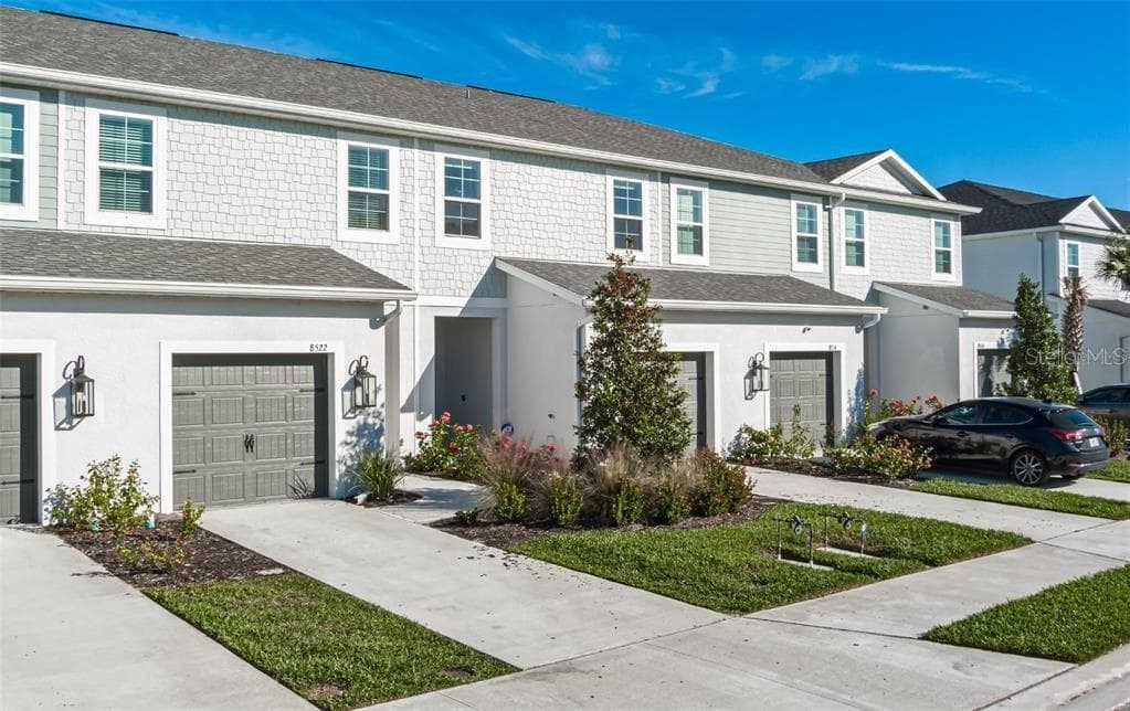 8518 CANYON CREEK TRAIL, PARRISH, FL 34219