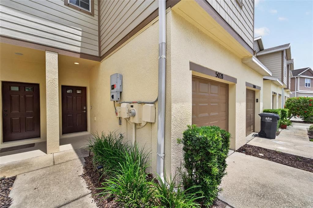 5028 WHITE SANDERLING COURT, TAMPA, FL 33619 — zdjęcie 3