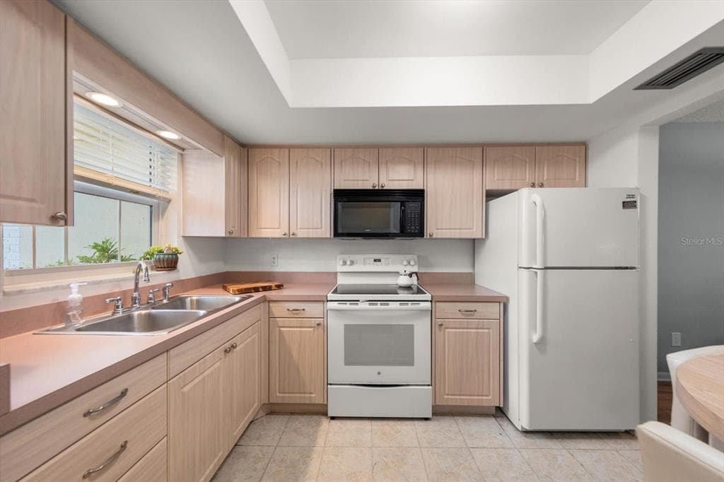1668 S LAKE AVENUE # 2, CLEARWATER, FL 33756 — zdjęcie 4