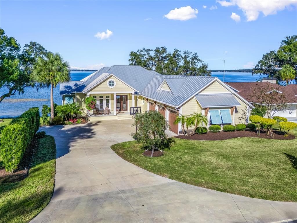 12943 SE SUNSET HARBOR ROAD, WEIRSDALE, FL 32195