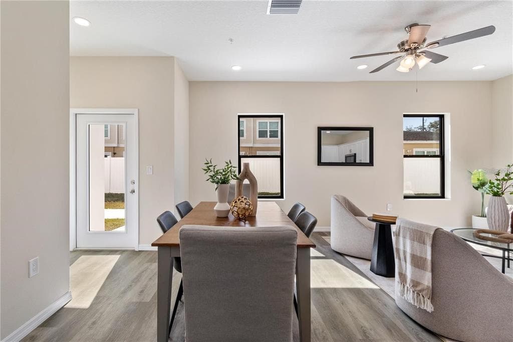 4367 CAMBIO GARDENS COURT, TAMPA, FL 33610 — zdjęcie 4