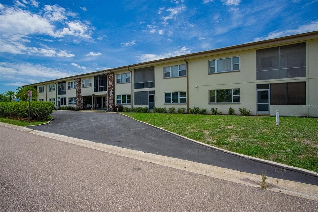 416 73RD AVENUE N # 207, ST PETERSBURG, FL 33702