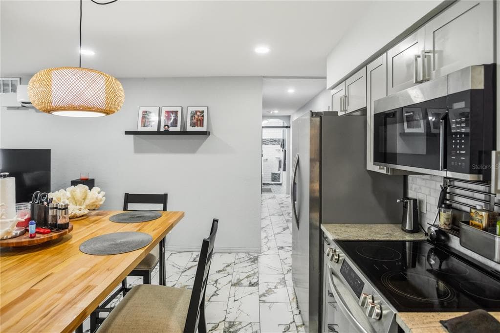 416 73RD AVENUE N # 207, ST PETERSBURG, FL 33702 — zdjęcie 5