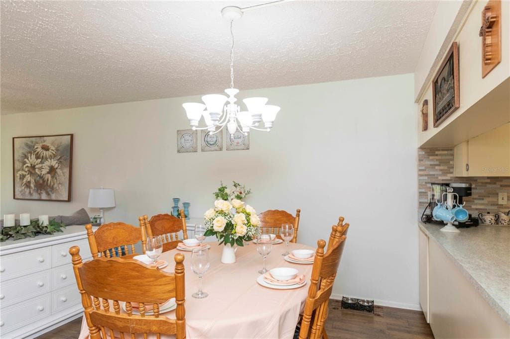7614 RADCLIFFE CIRCLE # B109, PORT RICHEY, FL 34668 — zdjęcie 5