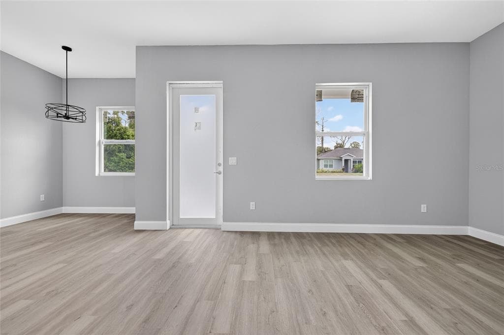 369 AVELLA STREET, PORT CHARLOTTE, FL 33954 — zdjęcie 4