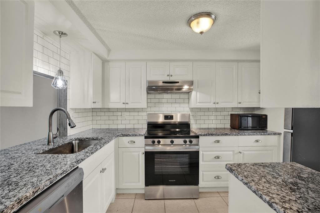 4115 HAMPTON DRIVE # n/a, NEW PORT RICHEY, FL 34652 — zdjęcie 2