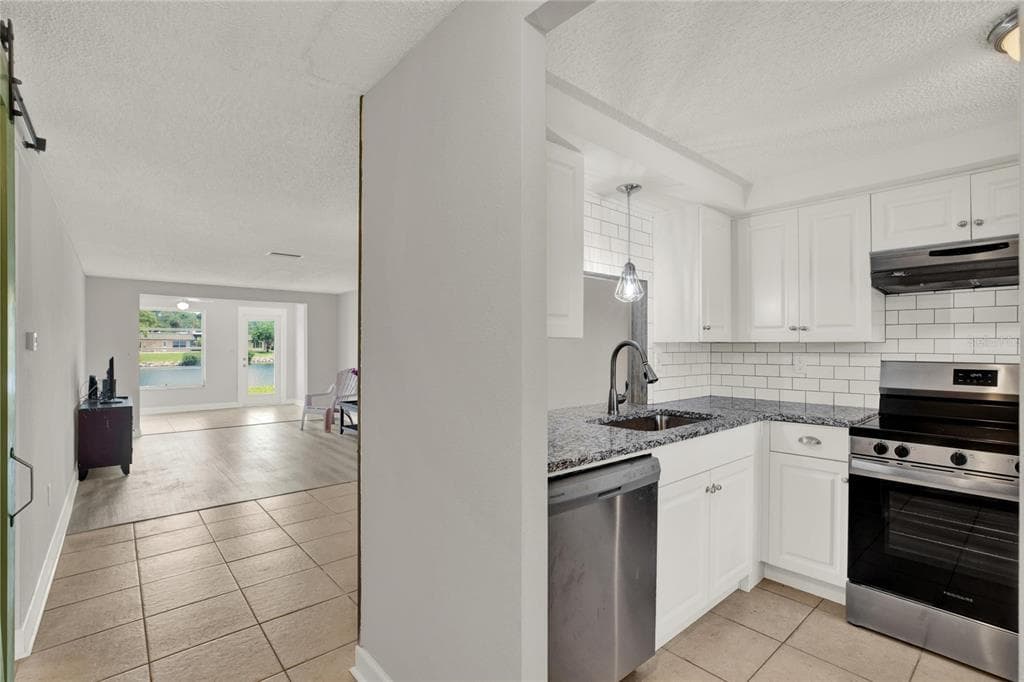 4115 HAMPTON DRIVE # n/a, NEW PORT RICHEY, FL 34652 — zdjęcie 4