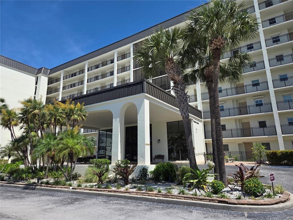 9 HAIG PLACE # 405, DUNEDIN, FL 34698