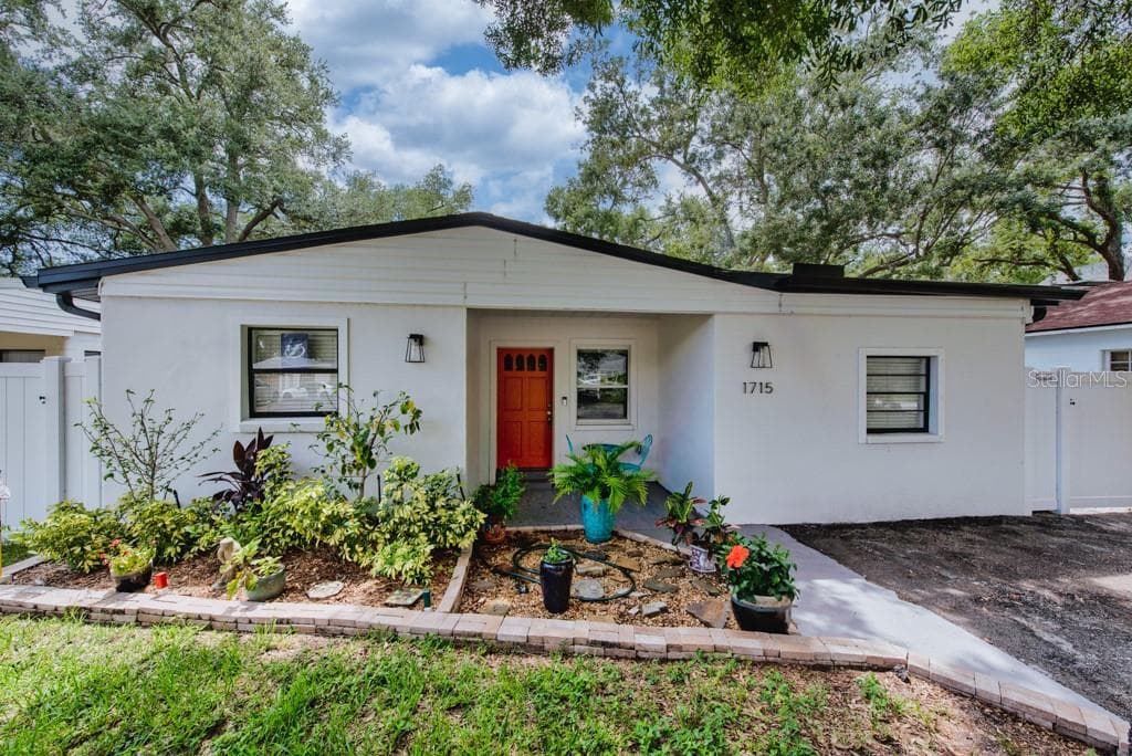 1715 S HUBERT AVENUE, TAMPA, FL 33629