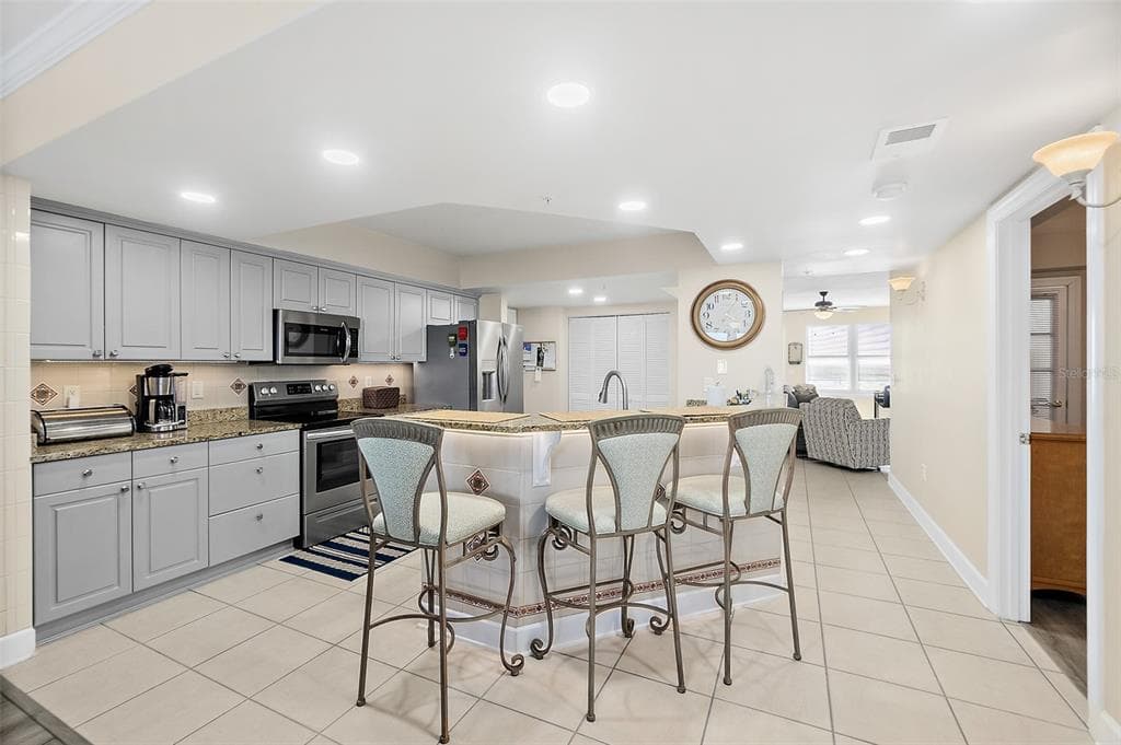 2055 S ATLANTIC AVENUE # 1006, DAYTONA BEACH, FL 32118 — zdjęcie 4