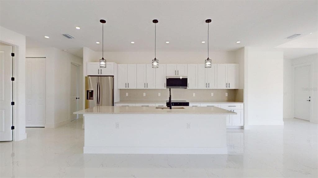 17425 FUEGO LANE, PUNTA GORDA, FL 33955 — zdjęcie 5