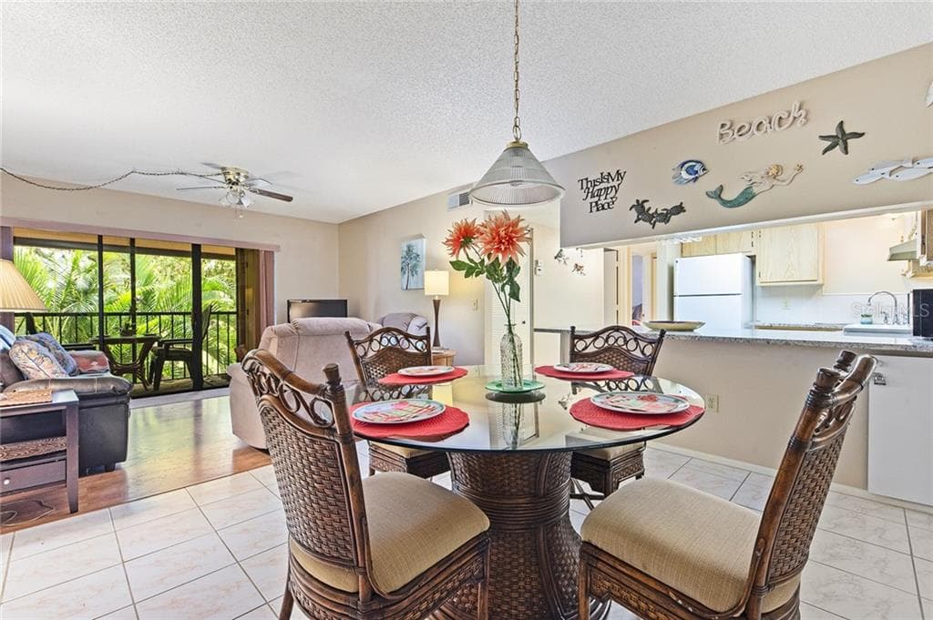 1515 FORREST NELSON BOULEVARD # C202, PORT CHARLOTTE, FL 33952 — zdjęcie 4