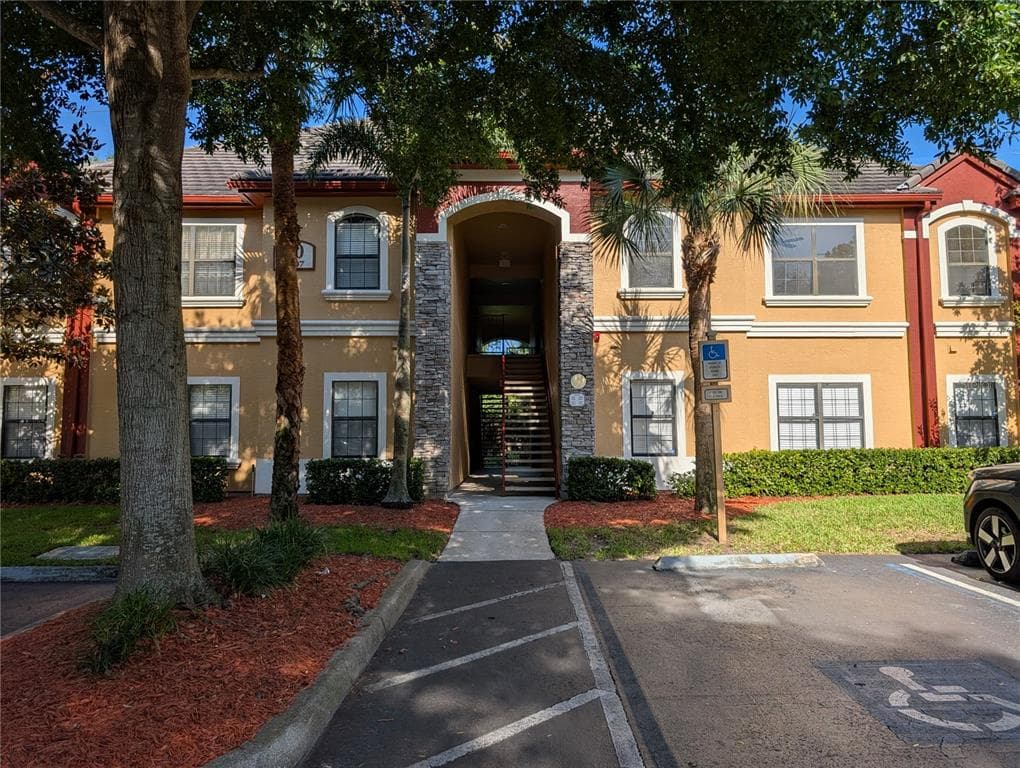 2107 PORTOFINO PLACE # 30-302, PALM HARBOR, FL 34683