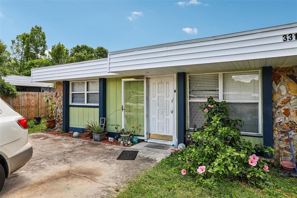 3319 SHERWOOD DRIVE, LARGO, FL 33771 — zdjęcie 2