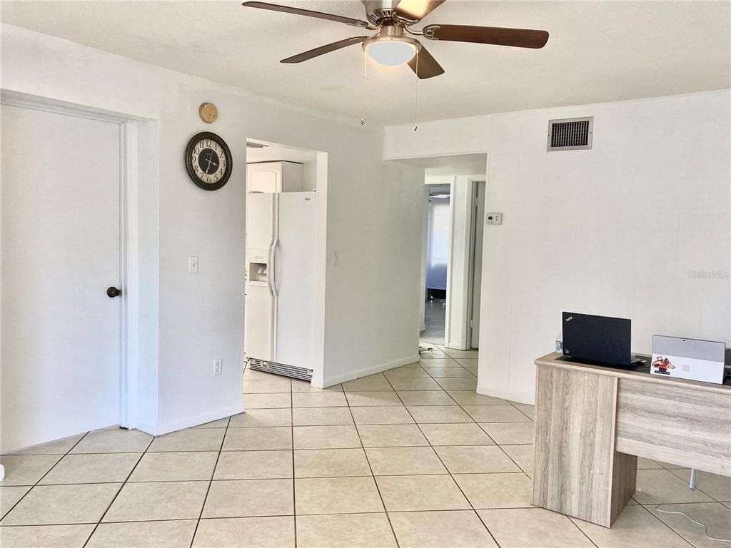 3319 SHERWOOD DRIVE, LARGO, FL 33771 — zdjęcie 4