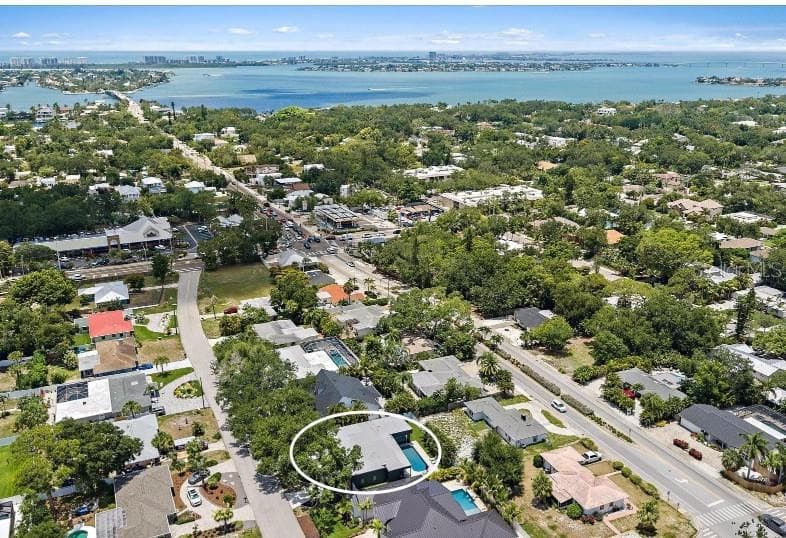 1905 TULIP DRIVE, SARASOTA, FL 34239 — zdjęcie 2