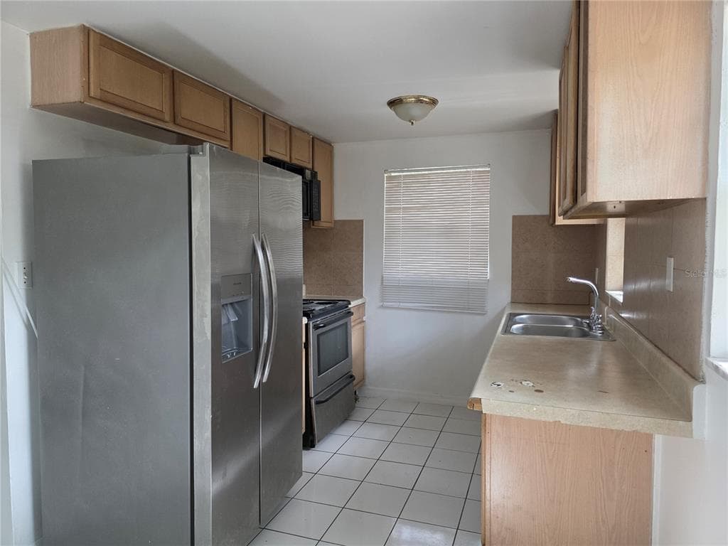 1212 E CHILKOOT AVENUE, TAMPA, FL 33612 — zdjęcie 3