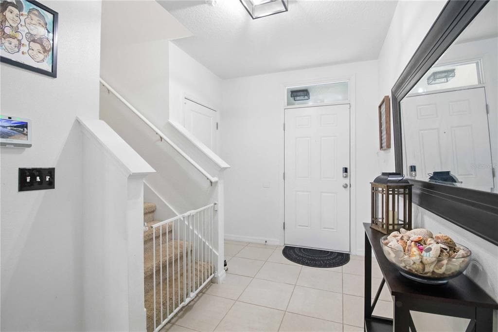 10230 GEESE TRAIL CIRCLE, SUN CITY CENTER, FL 33573 — zdjęcie 3