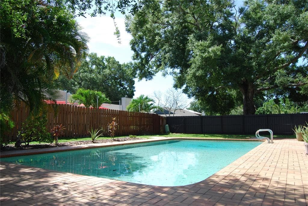 8307 VALLEJO PLACE, TAMPA, FL 33614 — zdjęcie 4
