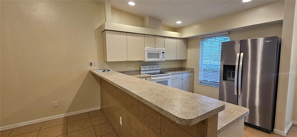 1628 SW SANTA BARBARA PLACE, CAPE CORAL, FL 33991 — zdjęcie 4