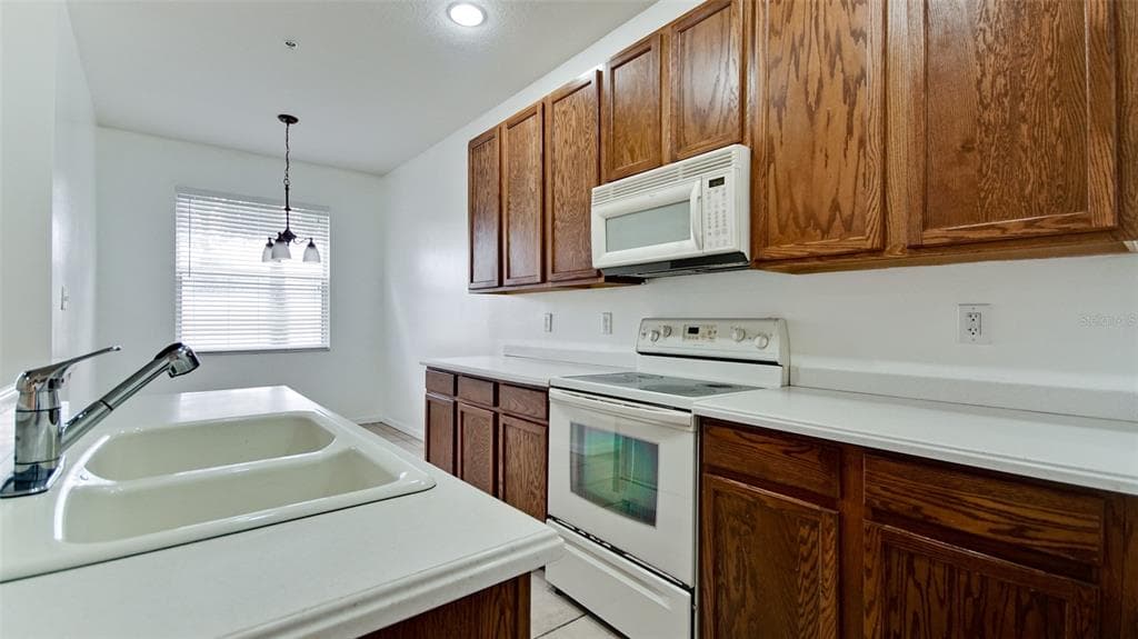 3497 PARKRIDGE CIRCLE # 16-102, SARASOTA, FL 34243 — zdjęcie 4