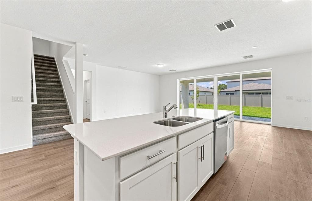 6657 ASBURY BARNES LANE, WESLEY CHAPEL, FL 33545 — zdjęcie 4