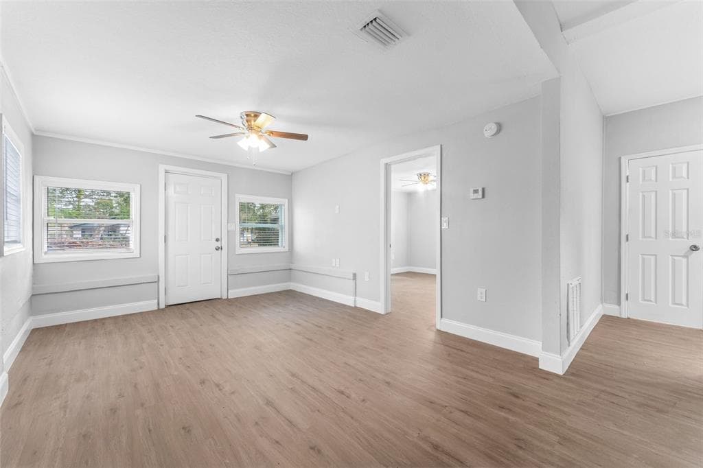 1927 13TH STREET S, ST PETERSBURG, FL 33705 — zdjęcie 3