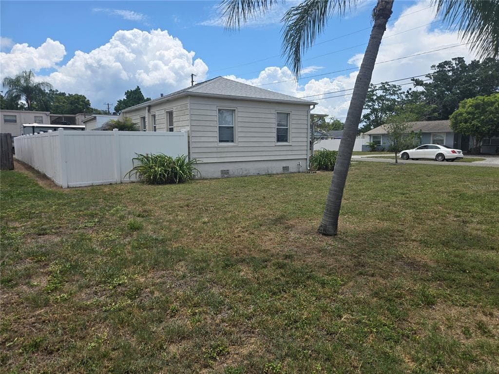 146 NE MADISON CIRCLE N, ST PETERSBURG, FL 33702 — zdjęcie 5