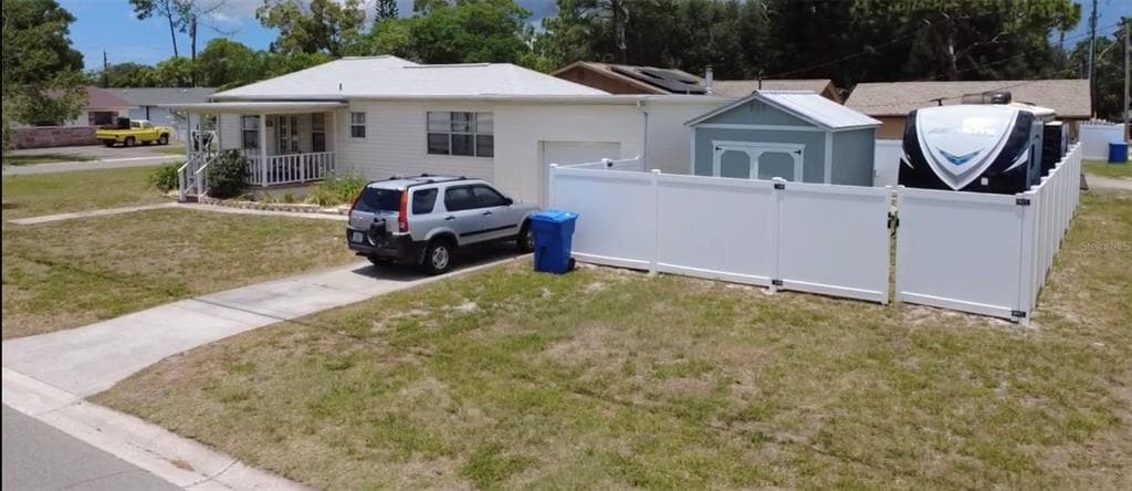146 NE MADISON CIRCLE N, ST PETERSBURG, FL 33702 — zdjęcie 4