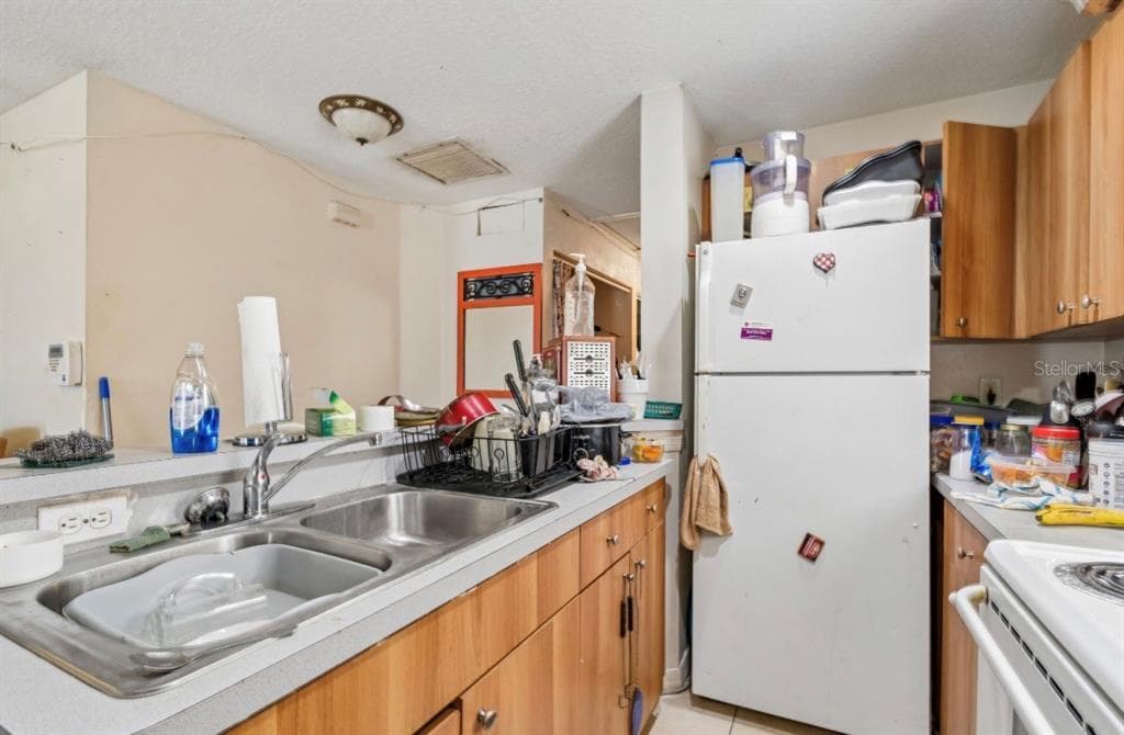 1901 E 32ND AVENUE, TAMPA, FL 33610 — zdjęcie 2