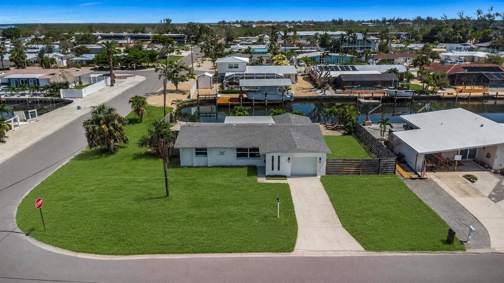 10216 SPOONBILL ROAD E, BRADENTON, FL 34209