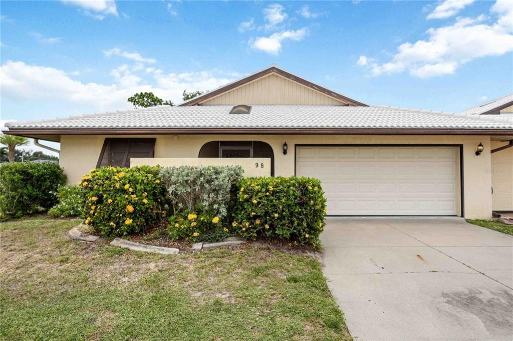 98 DRIFTING SANDS DRIVE, VENICE, FL 34293