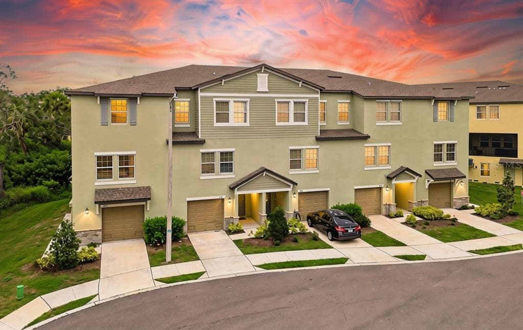 873 TENNYSON MILL CIRCLE, TAMPA, FL 33619