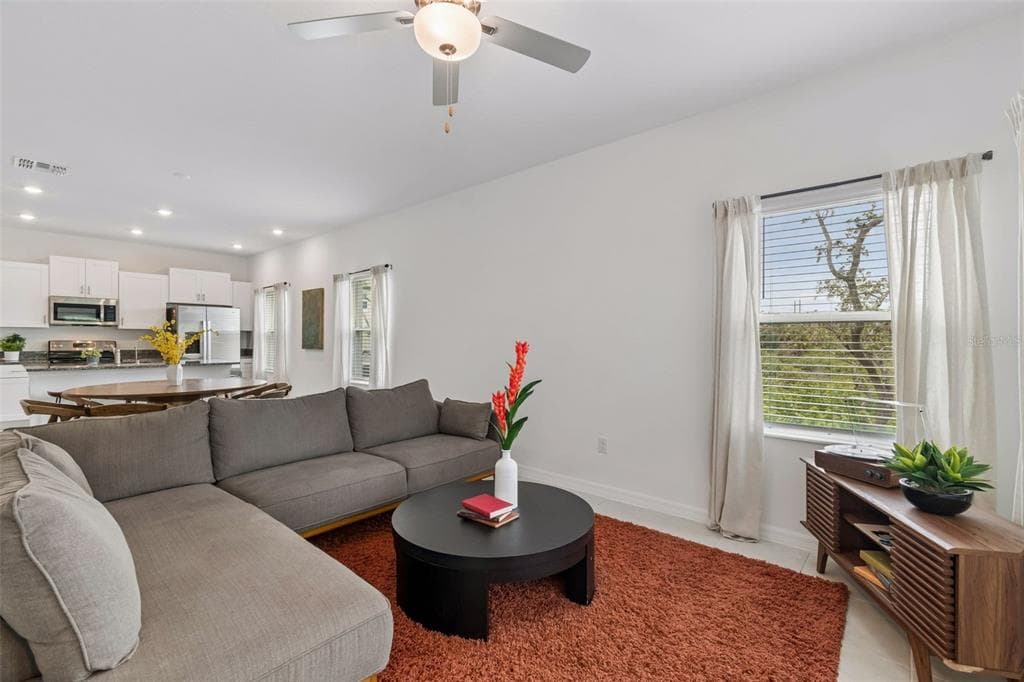 873 TENNYSON MILL CIRCLE, TAMPA, FL 33619 — zdjęcie 5