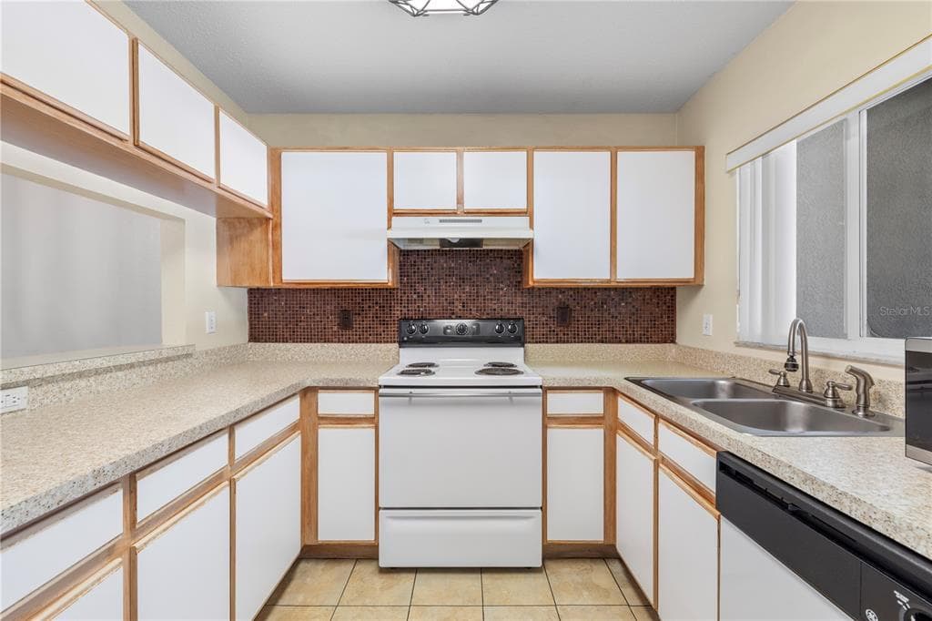 1907 FLUORSHIRE DRIVE, BRANDON, FL 33511 — zdjęcie 5