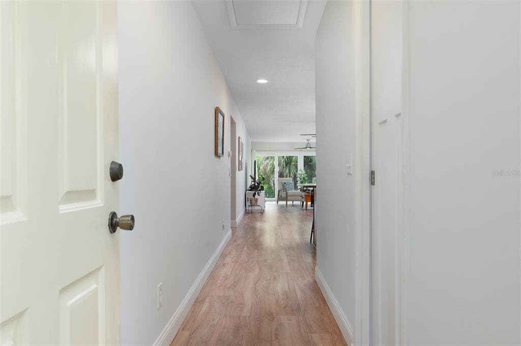 10152 REGAL DRIVE, LARGO, FL 33774 — zdjęcie 4