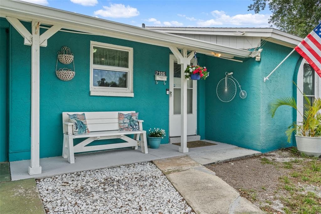 7906 WOODVINE CIRCLE, TAMPA, FL 33615 — zdjęcie 3