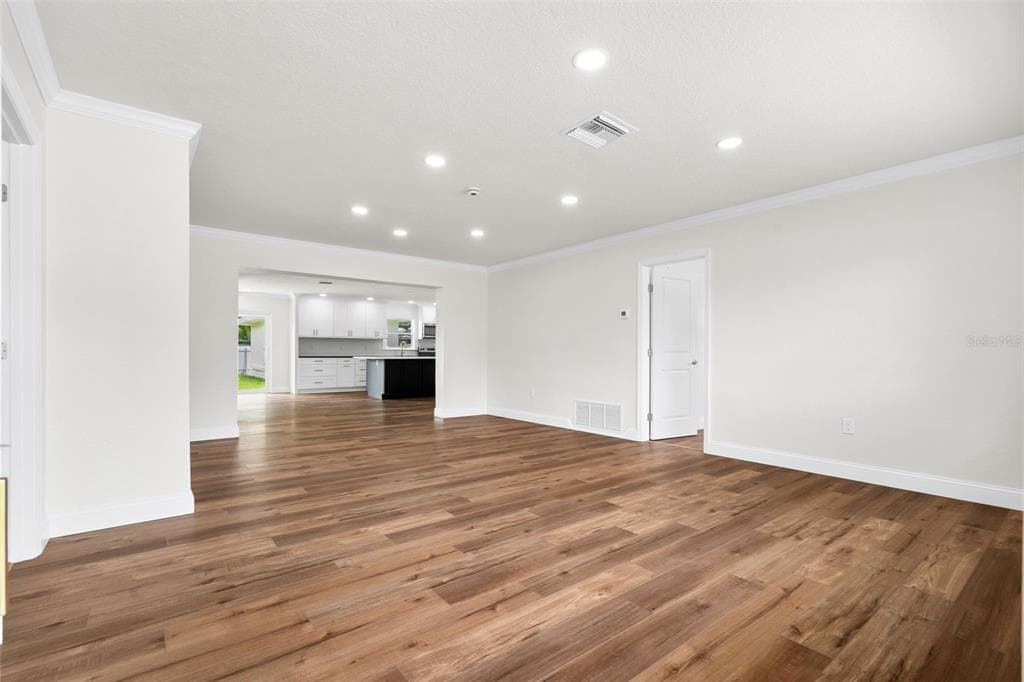 723 W BAYSHORE DRIVE, TARPON SPRINGS, FL 34689 — zdjęcie 5