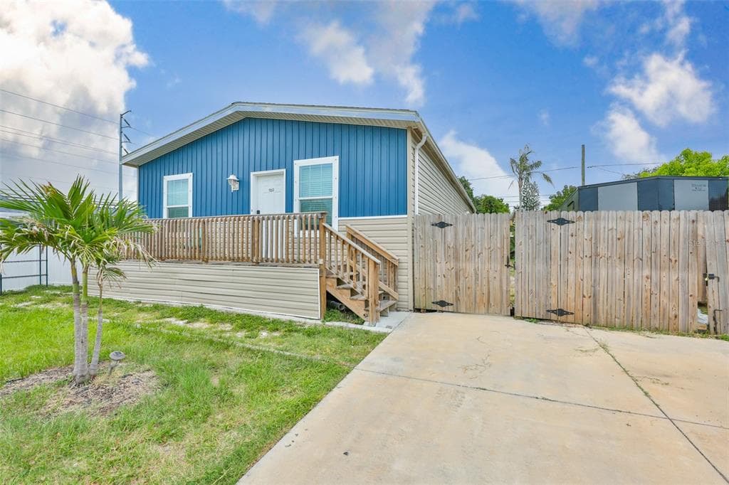 1169 8TH AVENUE NE, LARGO, FL 33770 — zdjęcie 4