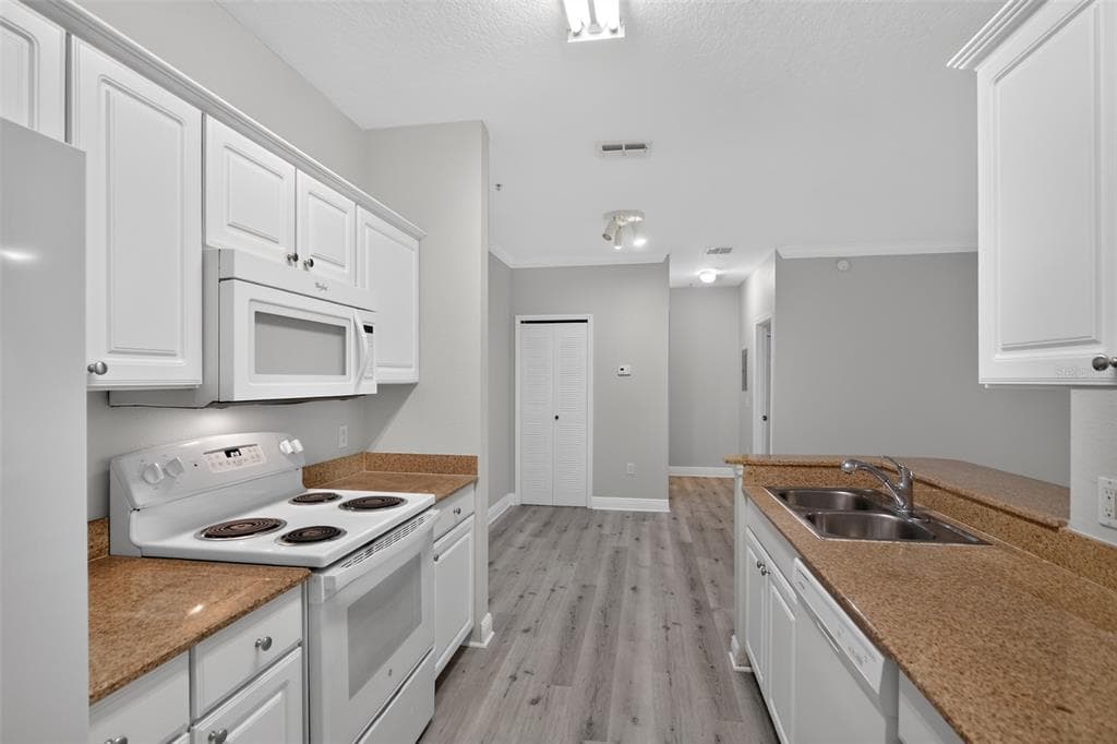 304 SOUTHERN PECAN CIRCLE # 208, WINTER GARDEN, FL 34787 — zdjęcie 3
