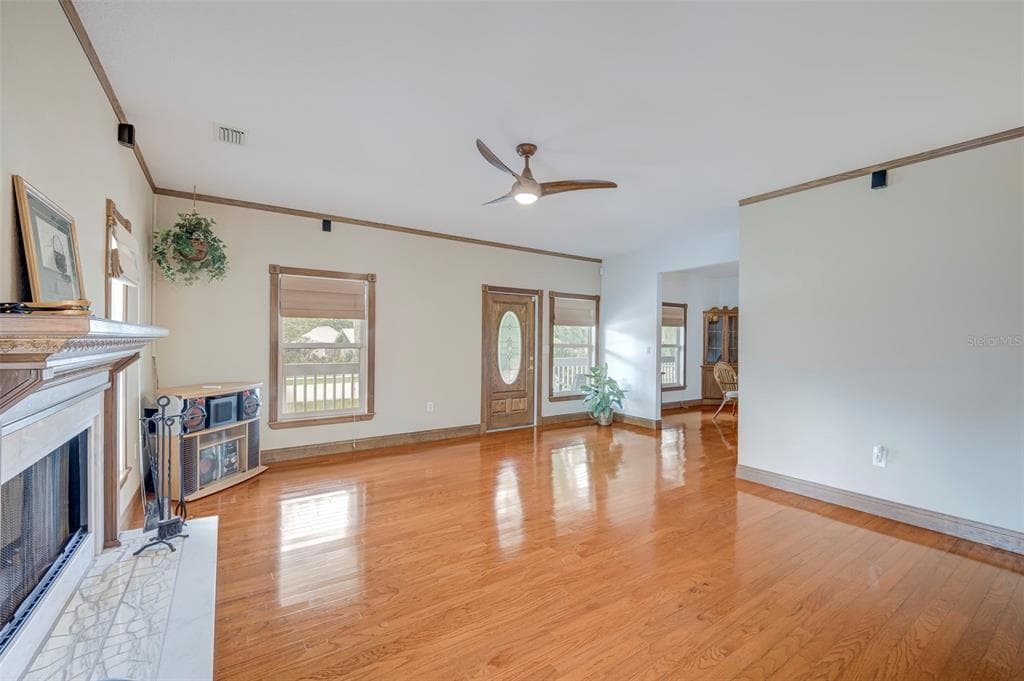 740 W VIRGINIA AVENUE, PUNTA GORDA, FL 33950 — zdjęcie 4