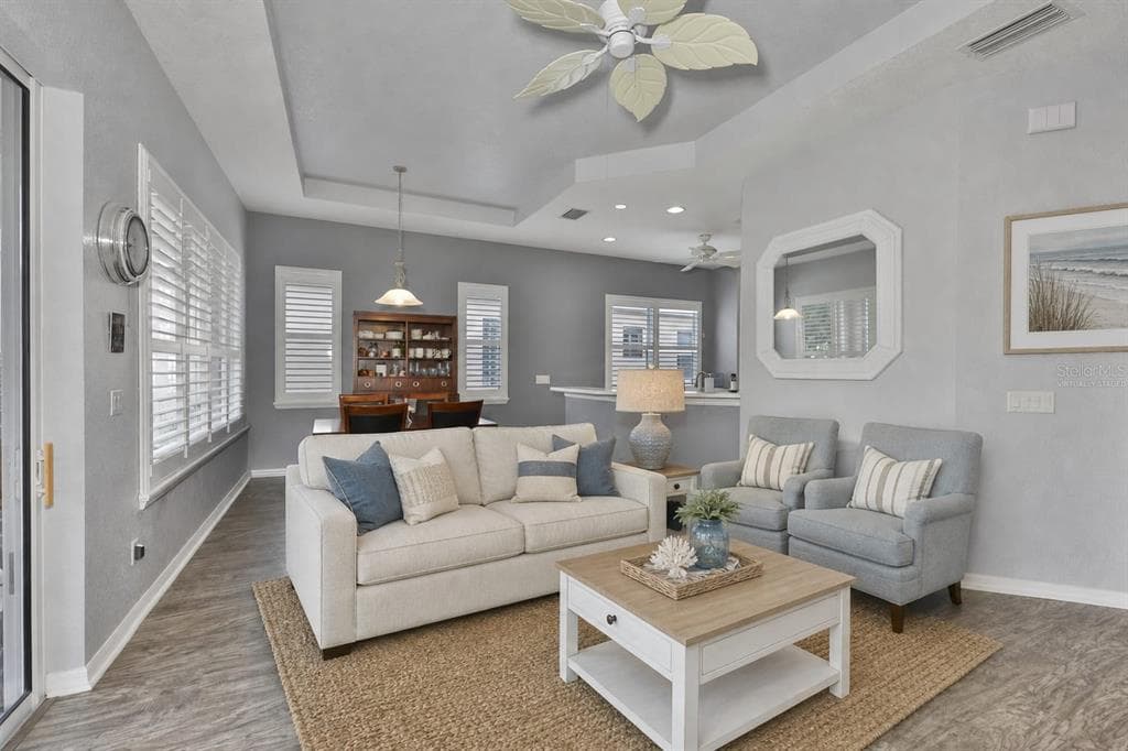 1050 REGAL MANOR WAY, SUN CITY CENTER, FL 33573 — zdjęcie 2