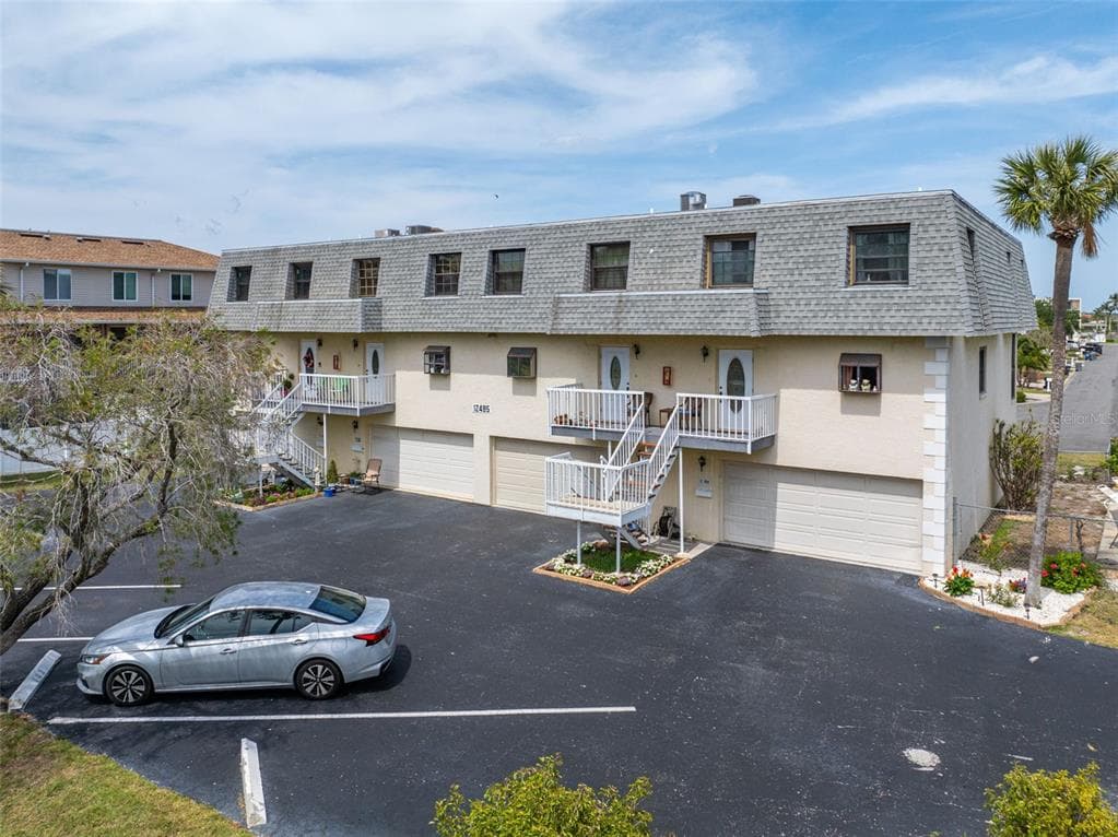 12485 2ND STREET E # C103, TREASURE ISLAND, FL 33706 — zdjęcie 2