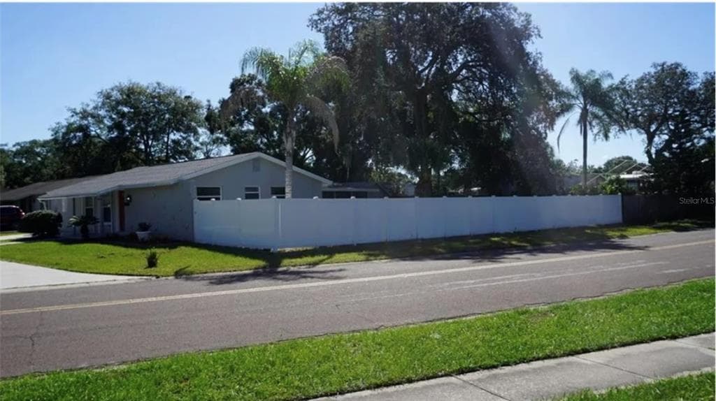 8518 WOODLAKE DRIVE, TAMPA, FL 33615 — zdjęcie 2